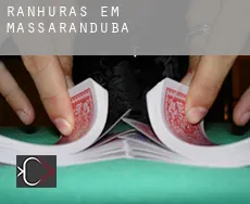 Ranhuras em  Massaranduba
